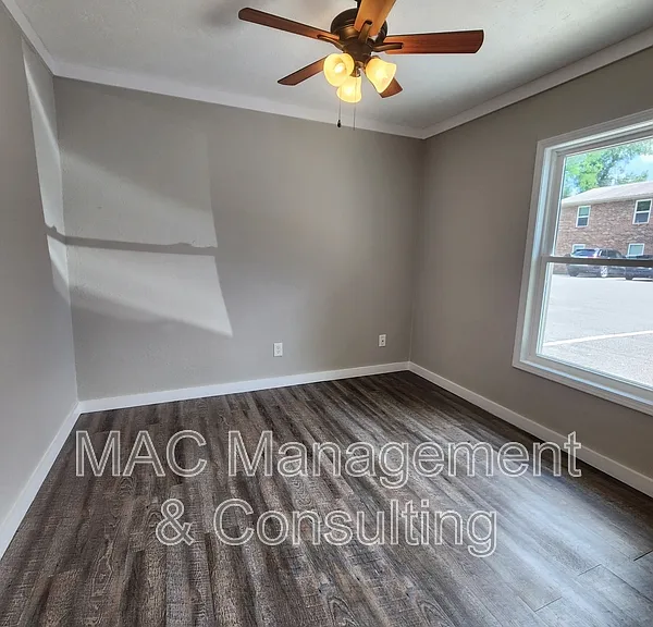 1501 Autumn Ave — Photo 8