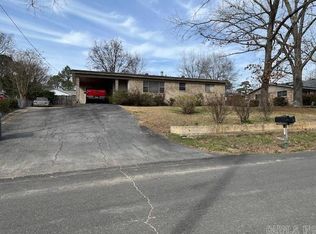 318 Spruce St, Hot Springs, AR 71913