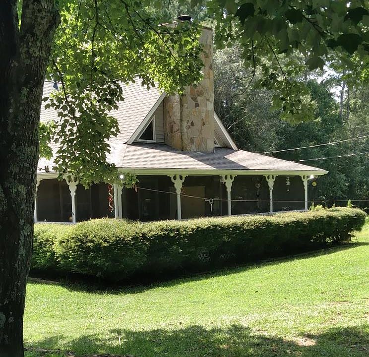 2nd image of 873 Cowan Rd SE
