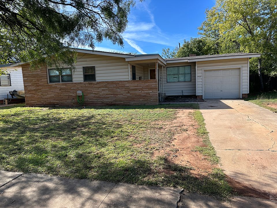 1st image of 902 S Pioneer Dr