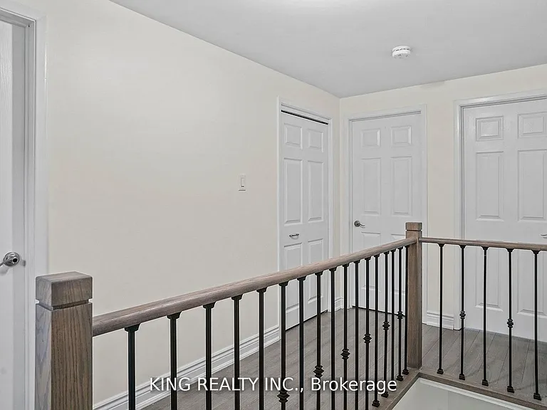 16 Wimbledon Ct — Photo 22