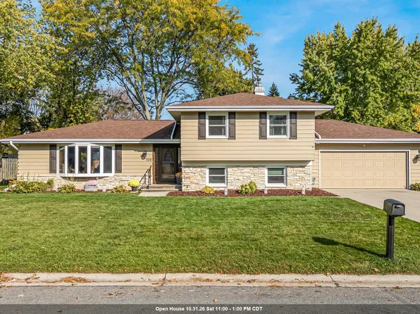 708 Kensington Rd, Neenah, WI 54956