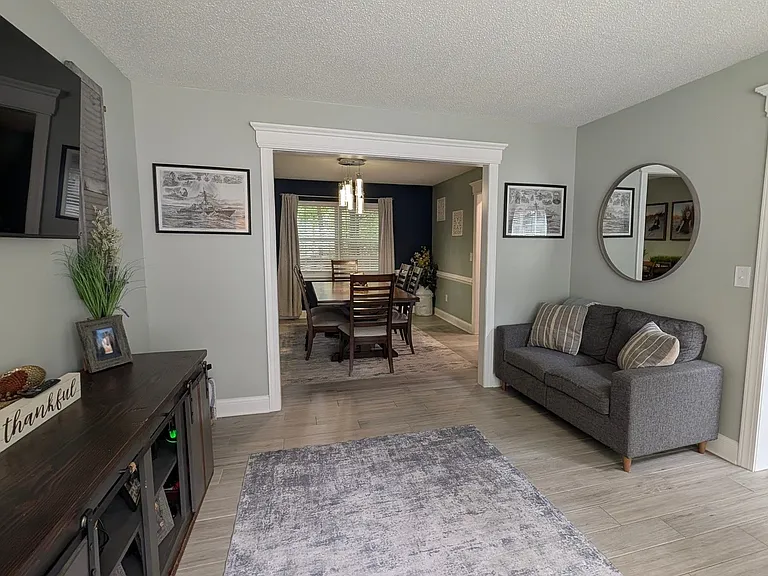268 Carawan Ln — Photo 4