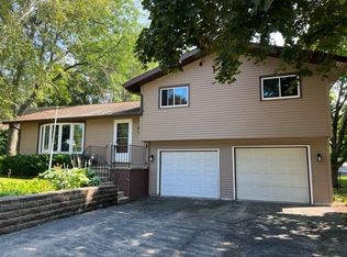 719 Hillside Ter, Ripon, WI 54971