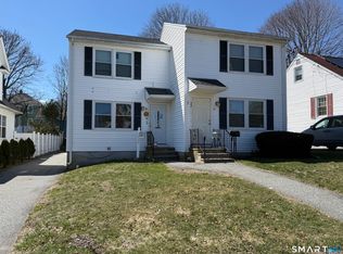 90 Summer Street, New London, CT 06320