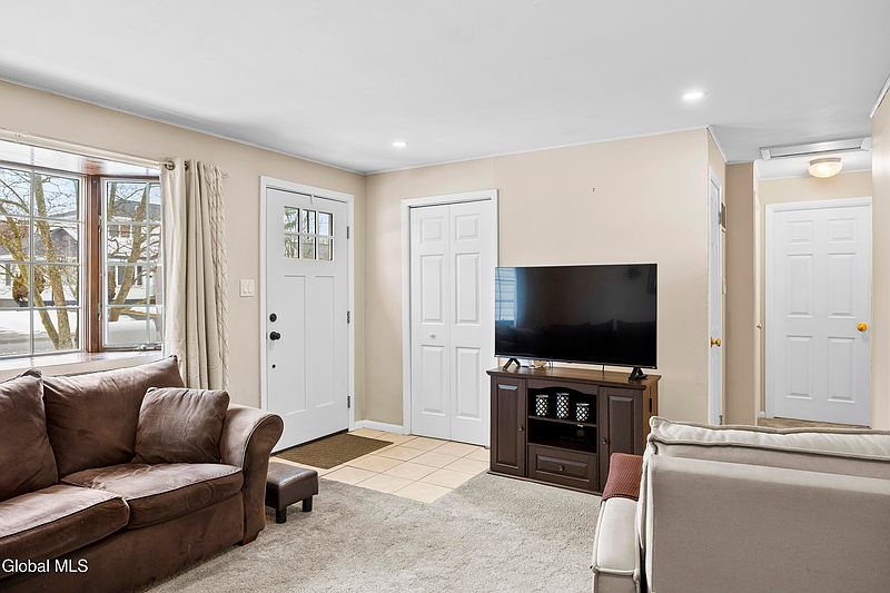 5th image of 45 Fuller Terrace