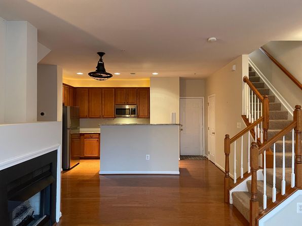 24742 Stone Station Ter