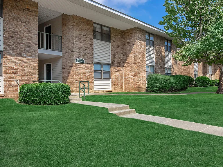 Northgate Village — Photo 14