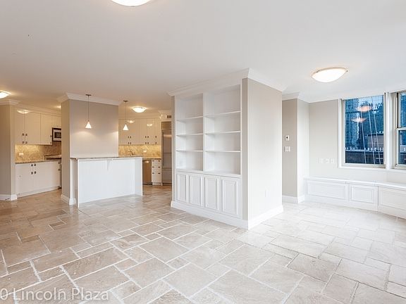 5th image of 30 W 63rd St APT 18K