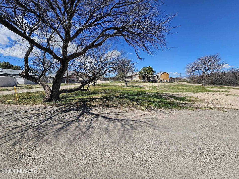 2nd image of 615 N Huachuca St