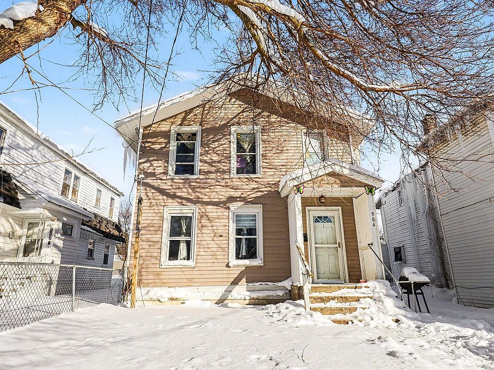 1st image of 904 College Ave NE
