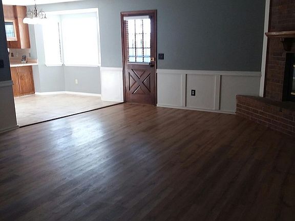 2nd image of 4209 Woodfield St