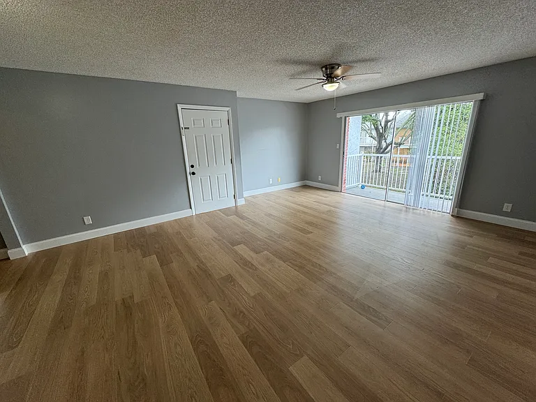 3045 Aaron Burr Ave #D — Photo 6