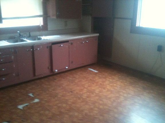 2nd image of 807 N 2nd St
