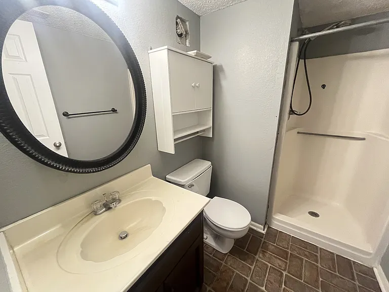 700 Cedar Dr — Photo 5