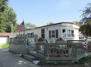 671 Lake Dr, Coldwater, MI 49036
