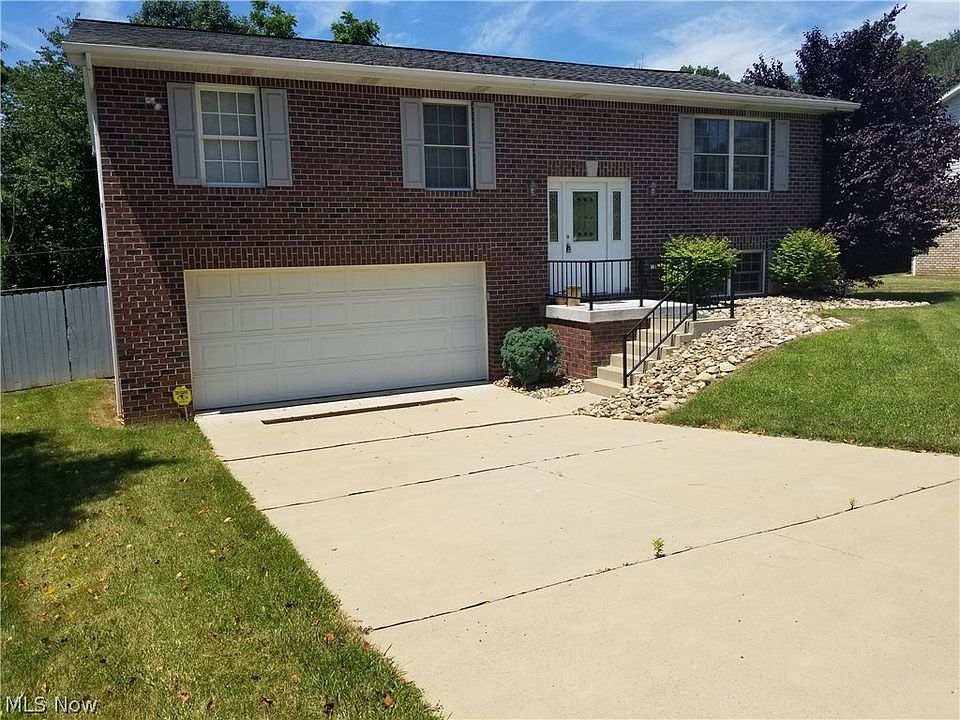 1st image of 3237 E Saint Charles Dr