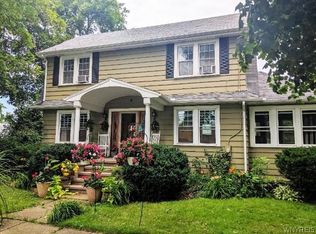 2793 Saunders Sett Rd, Lewiston, NY 14092