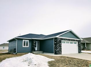 541 Prospect St SW, Le Mars, IA 51031