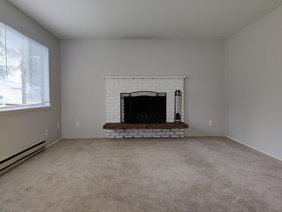 3rd image of 13821 90th Ave NE