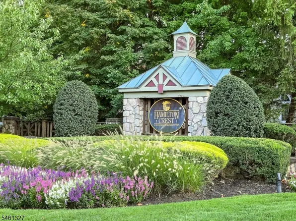 47 Mayflower Dr, Bernards Twp., NJ 07920