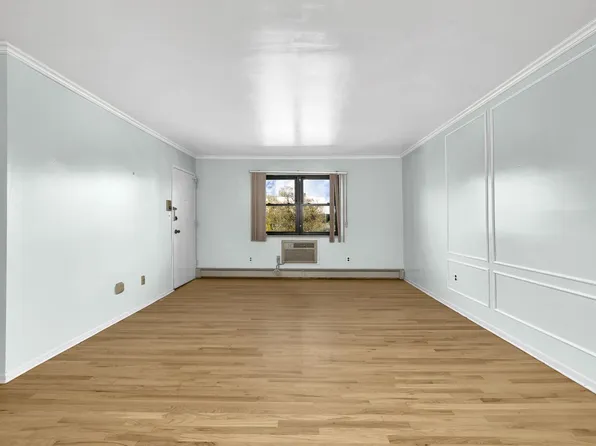 729 10th Street image 7 of 19