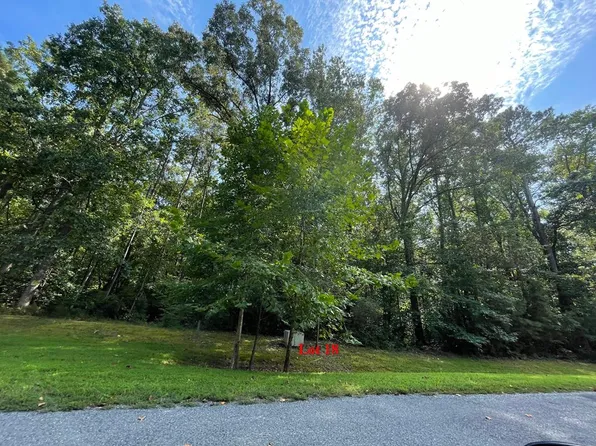 18 Creekside Dr, Heathsville, VA 22473