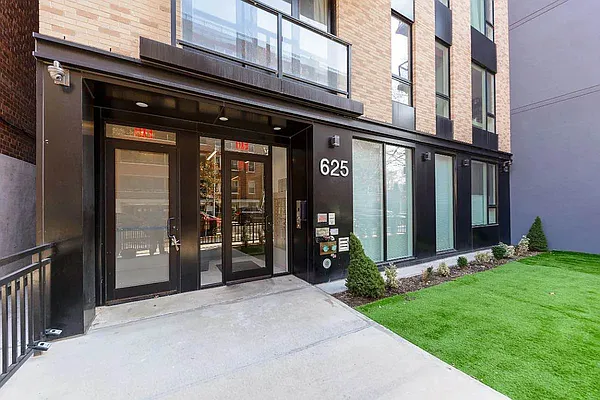 Rented by GROOME REALTY LLC | media 15