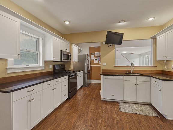 2nd image of 59 Rollins Road