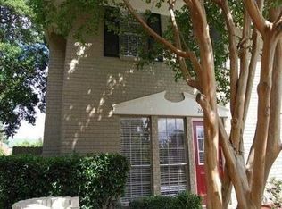 2690 Central Ter, Memphis, TN 38111