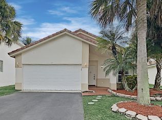 128 Gables Blvd, Fort Lauderdale, FL 33326