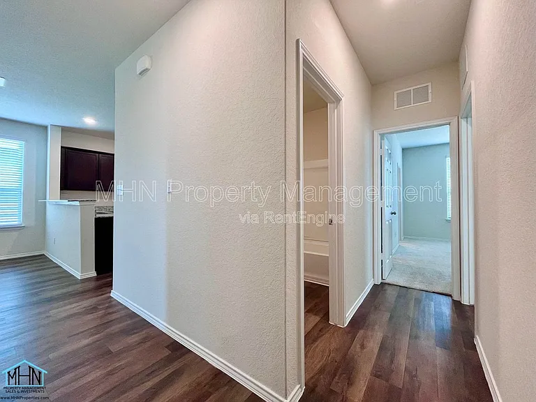 4105 Paddock Trl — Photo 10