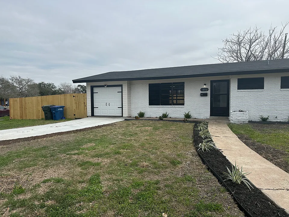 1002 Belmeade Dr