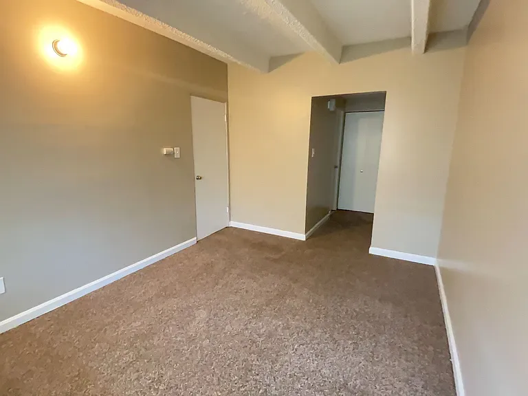 7310 W 10th Ave — Photo 13
