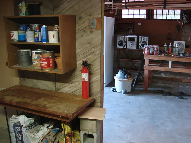 garage