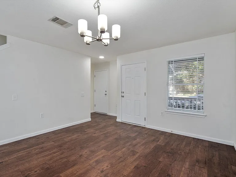 3516 Sand Dunes Ave — Photo 4