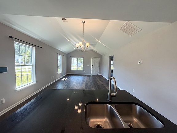 4th image of 324 Ridgeland Lakes Dr