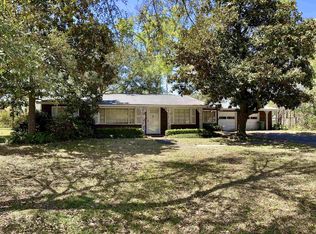 3045 Minglewood Dr, Beaumont, TX 77703