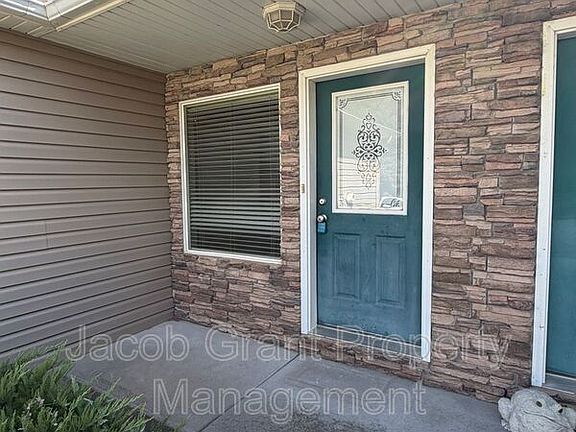 2nd image of 3063 1st St