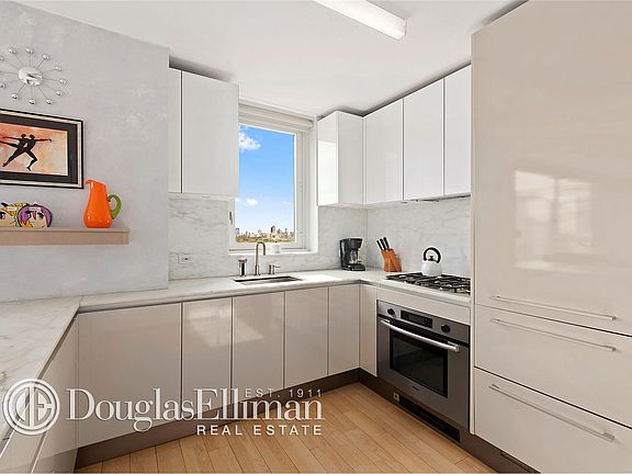 2nd image of 322 W 57th St APT 30H