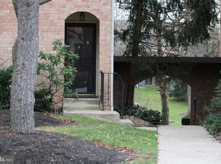 215 Stonybrook Dr #215, Norristown, PA 19403