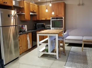 19 Sunnyside St #4, Jamaica Plain, MA 02130