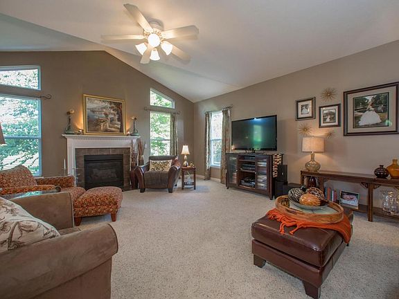 5th image of 4996 Snowy Creek Dr