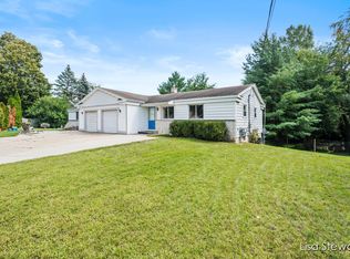 7260 Zinnia Ct SE, Grand Rapids, MI 49508