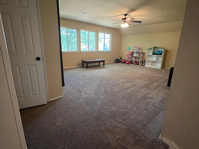 1805 E Jacksonville St — Photo 44