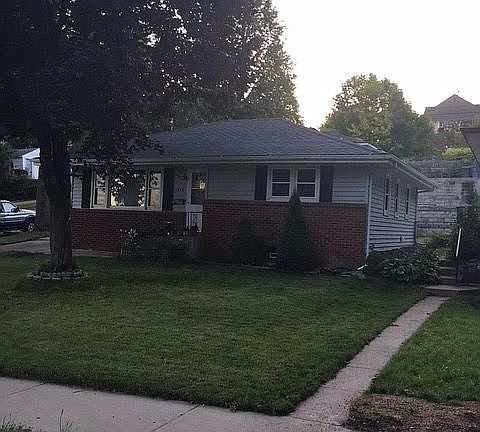 2nd image of 3359 Pierce St NE