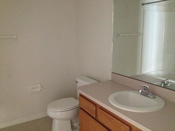 4th image of 549 Paulling Dr
