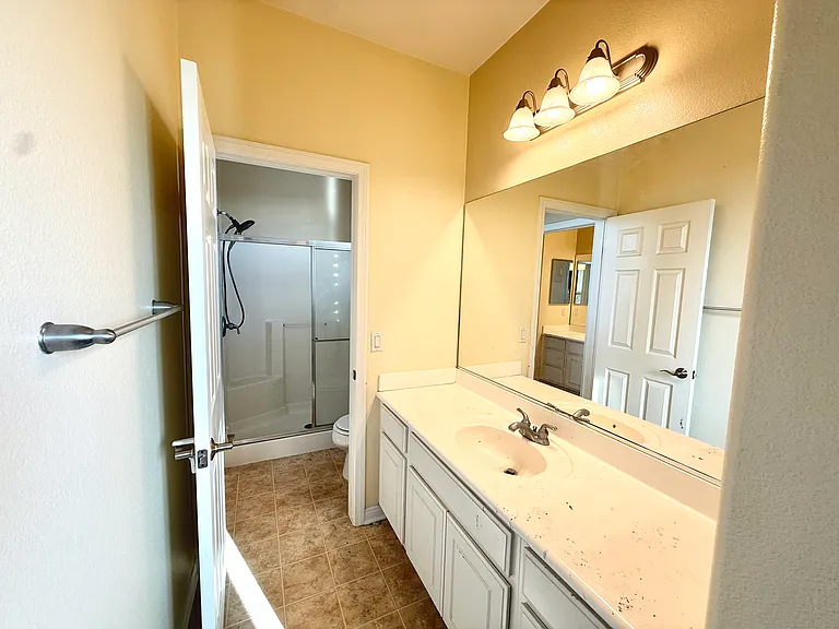 34413 Waltham Pl — Photo 22