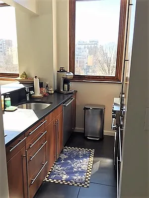 Rented by R New York | media 43