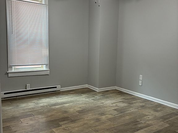 3rd image of 610 N 2nd St APT 3